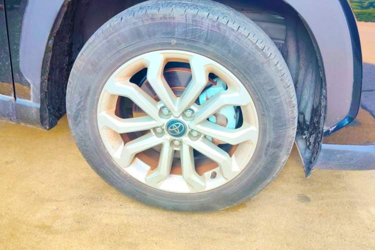 Used Toyota FRONTLANDER 2024 2.0L CVT Elite Edition Right Front Wheel Hub