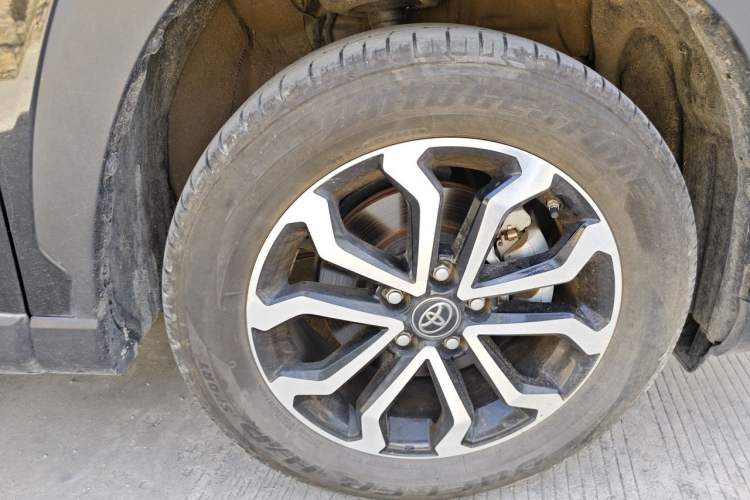 Used Toyota FRONTLANDER 2024 2.0L CVT Luxury Edition Right Front Wheel Hub