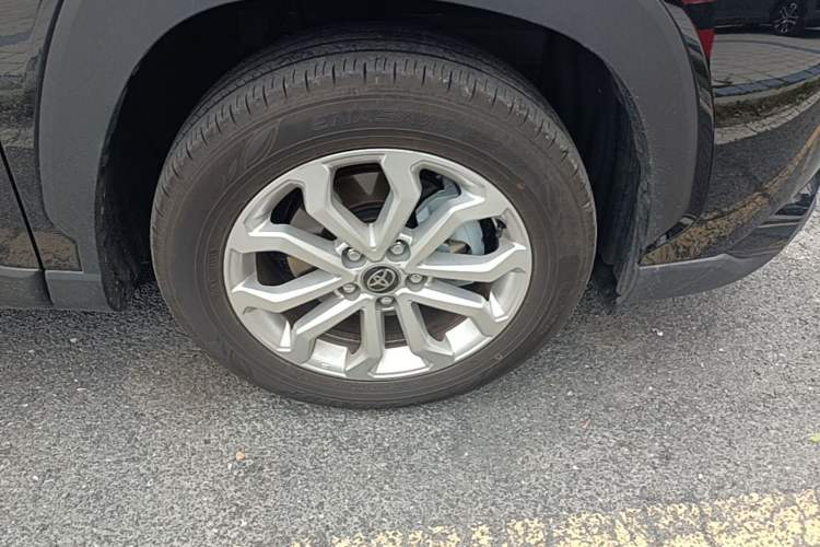 Used Toyota FRONTLANDER 2024 2.0L CVT Elite Edition Right Front Wheel Hub