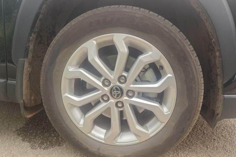 Used Toyota FRONTLANDER 2024 2.0L CVT Leading Edition Right Front Wheel Hub