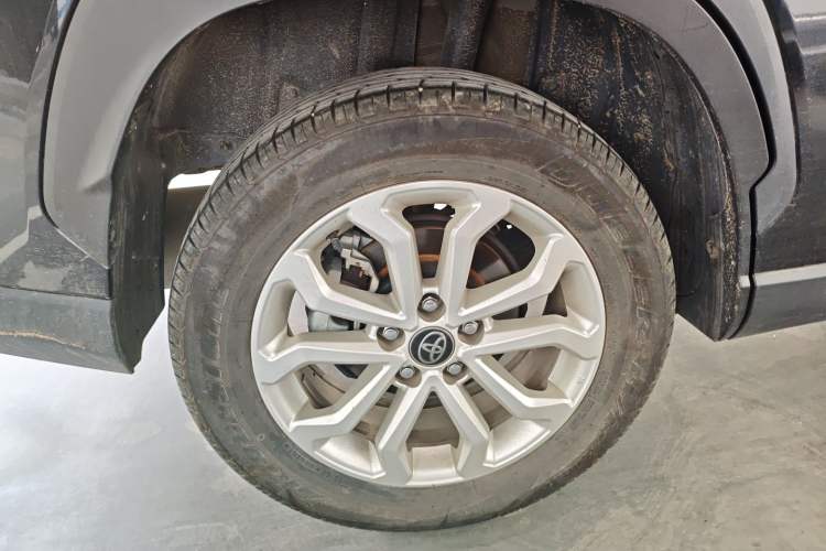 Used Toyota FRONTLANDER 2024 2.0L CVT Leading Edition Right Rear Wheel Hub