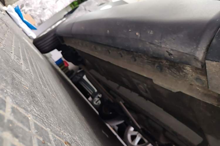 Used Toyota FRONTLANDER 2024 2.0L CVT Elite Plus Edition Right Side Sill
