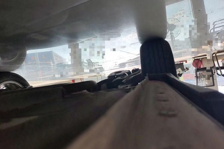 Used Toyota FRONTLANDER 2024 2.0L CVT Elite Edition Right Side Sill