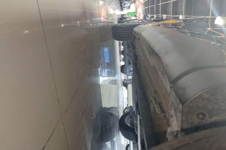 Used Toyota FRONTLANDER 2024 2.0L CVT Leading Plus Edition Right Side Sill