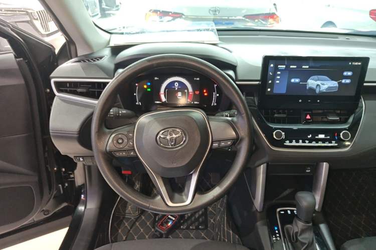 Used Toyota FRONTLANDER 2024 2.0L CVT Elite Edition Steering Wheel