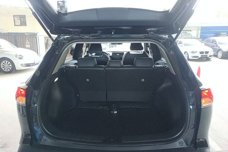 Used Toyota FRONTLANDER 2024 2.0L CVT Elite Plus Edition Trunk