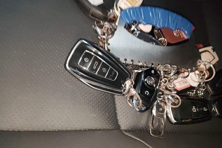 Used Toyota FRONTLANDER 2024 2.0L CVT Elite Plus Edition Vehicle Key