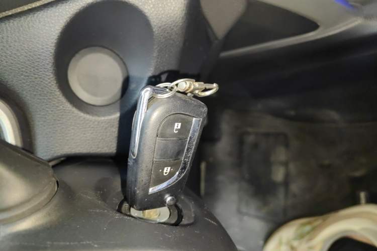 Used Toyota FRONTLANDER 2024 2.0L CVT Elite Edition Vehicle Key