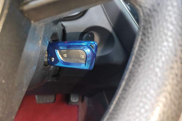 Used Toyota FRONTLANDER 2024 2.0L CVT Elite Edition Vehicle Key