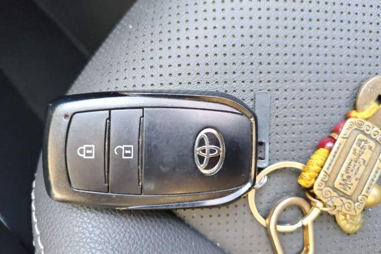 Used Toyota FRONTLANDER 2024 2.0L CVT Luxury Edition Vehicle Key