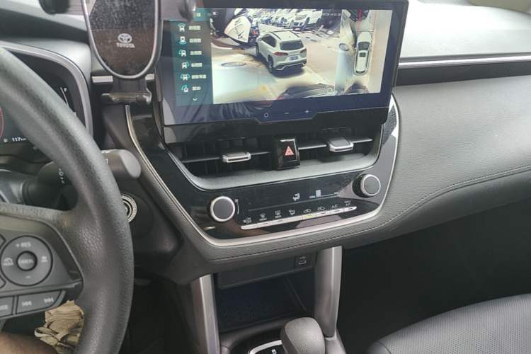 Used Toyota FRONTLANDER 2024 2.0L CVT Luxury Edition Audio And AC Panel
