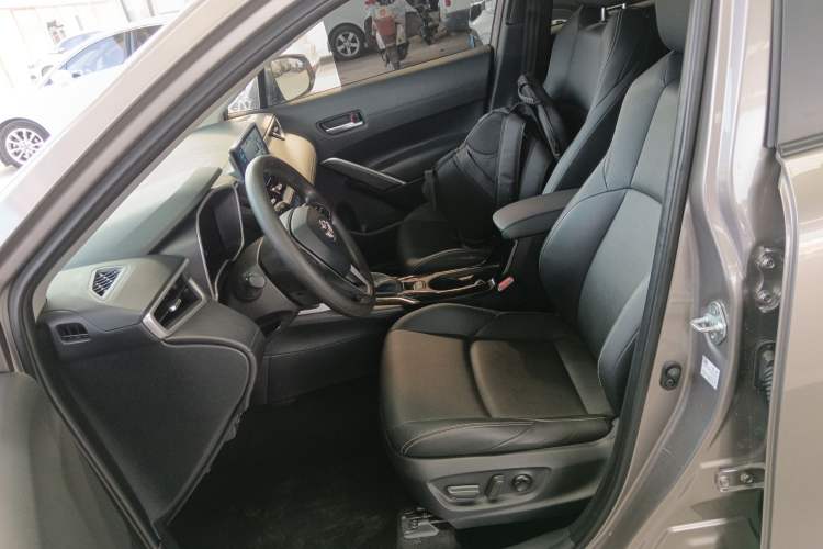 Used Toyota FRONTLANDER 2024 2.0L CVT Luxury Edition Left Front Seat