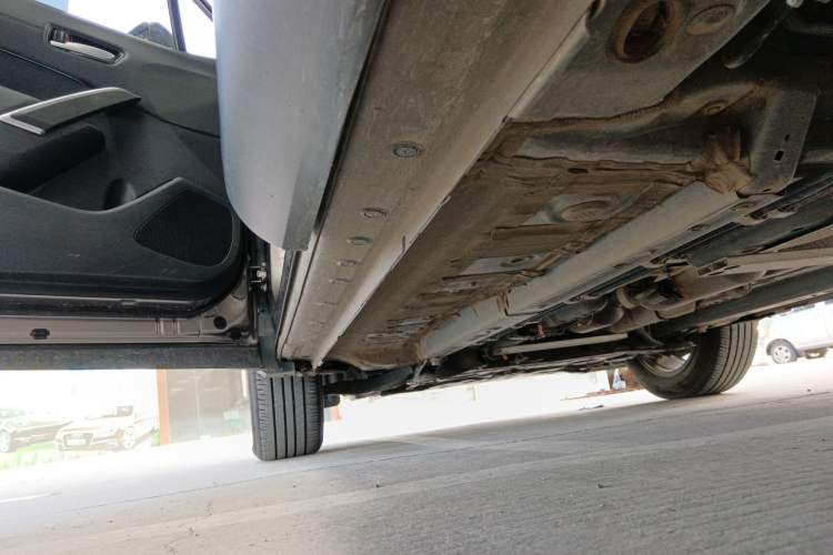 Used Toyota FRONTLANDER 2024 2.0L CVT Luxury Edition Left Side Sill