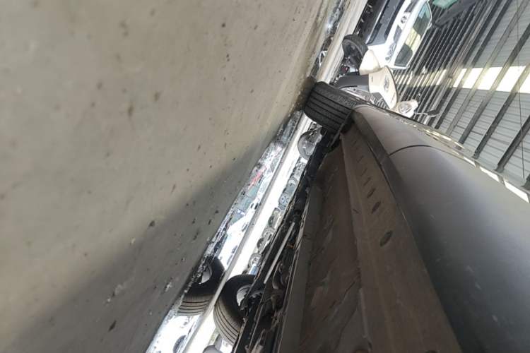 Used Toyota FRONTLANDER 2024 2.0L CVT Luxury Edition Left Side Sill