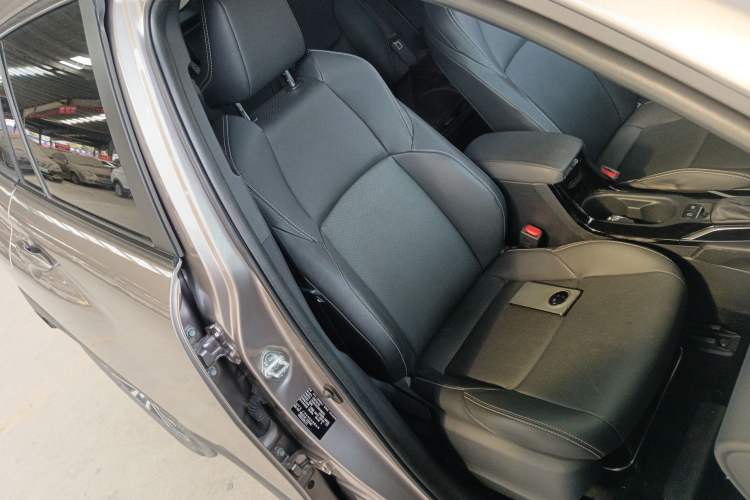 Used Toyota FRONTLANDER 2024 2.0L CVT Luxury Edition Right Front Seat