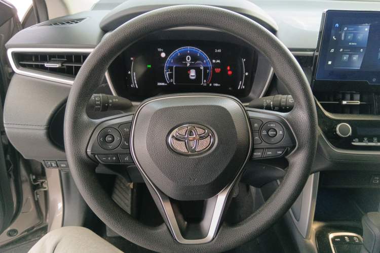 Used Toyota FRONTLANDER 2024 2.0L CVT Luxury Edition Steering Wheel