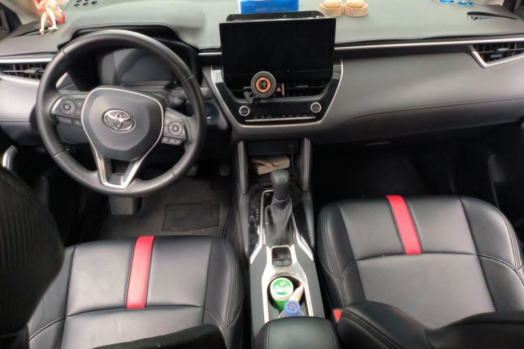 Used Toyota FRONTLANDER 2024 2.0L Smart Electric Hybrid Dual-Engine Leading Edition Center Console