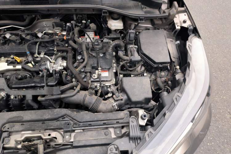 Used Toyota FRONTLANDER 2024 2.0L Smart Electric Hybrid Dual-Engine Leading Edition Engine Bay Left