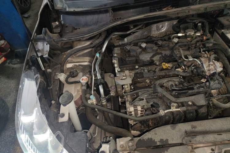 Used Toyota FRONTLANDER 2024 2.0L CVT Sport Edition Engine Bay Right