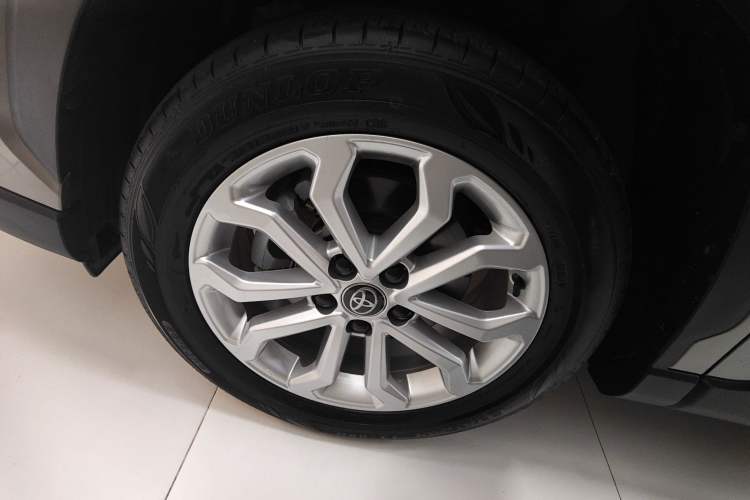Used Toyota FRONTLANDER 2024 2.0L CVT Elite Edition Exterior 4
