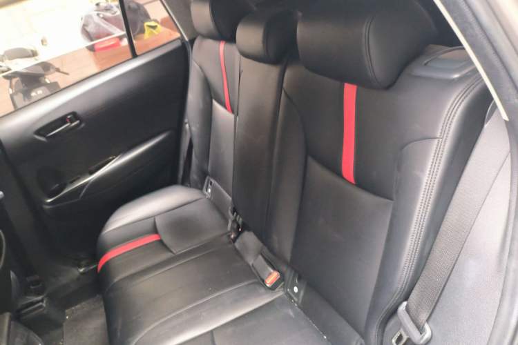 Used Toyota FRONTLANDER 2024 2.0L Smart Electric Hybrid Dual-Engine Leading Edition Left Rear Seat