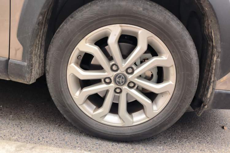Used Toyota FRONTLANDER 2024 2.0L Smart Electric Hybrid Dual-Engine Leading Edition Right Front Wheel Hub
