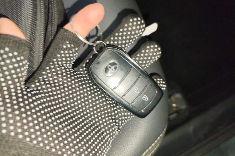 Used Toyota FRONTLANDER 2024 2.0L CVT Sport Edition Vehicle Key