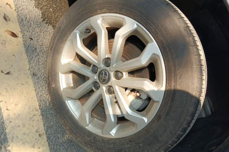 Used Toyota FRONTLANDER 2024 2.0L CVT Elite Plus Edition Right Front Wheel Hub