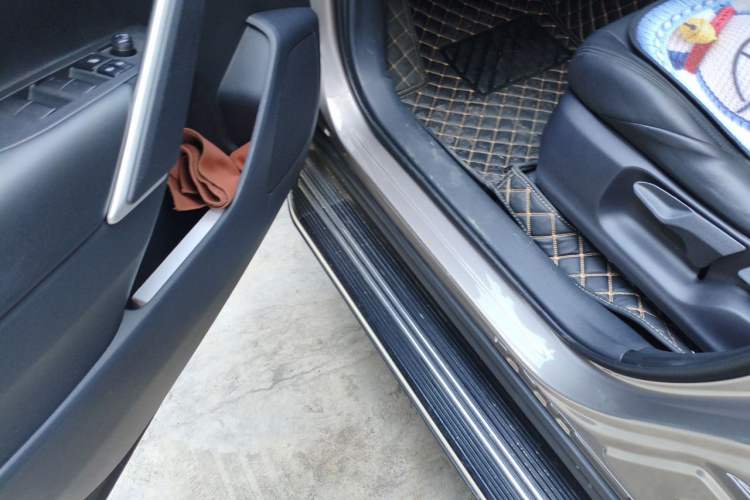 Used Toyota FRONTLANDER 2024 2.0L CVT Elite Edition Driver Seat