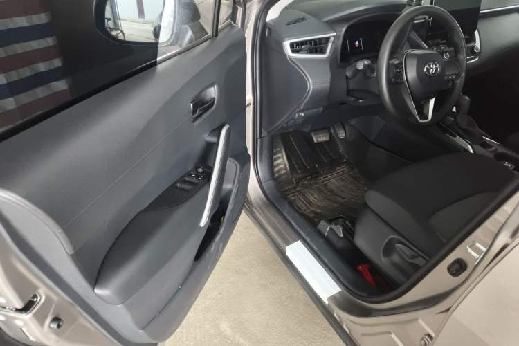 Used Toyota FRONTLANDER 2024 2.0L CVT Elite Edition Driver Seat