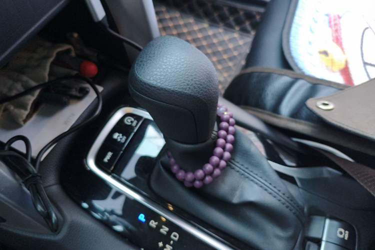 Used Toyota FRONTLANDER 2024 2.0L CVT Elite Edition Gear Lever
