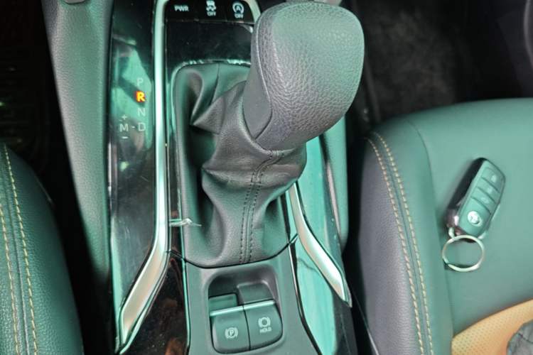Used Toyota FRONTLANDER 2024 2.0L CVT Sport Edition Gear Lever
