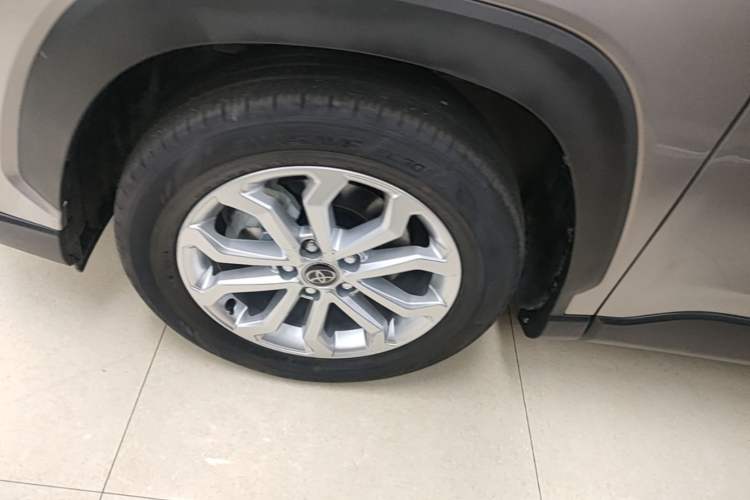Used Toyota FRONTLANDER 2024 2.0L CVT Elite Edition Left Front Wheel Hub