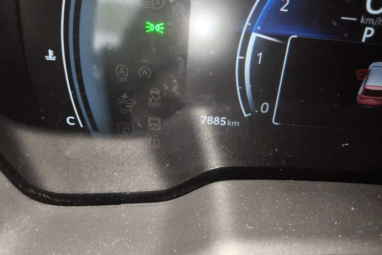 Used Toyota FRONTLANDER 2024 2.0L CVT Elite Edition Odometer Close Up