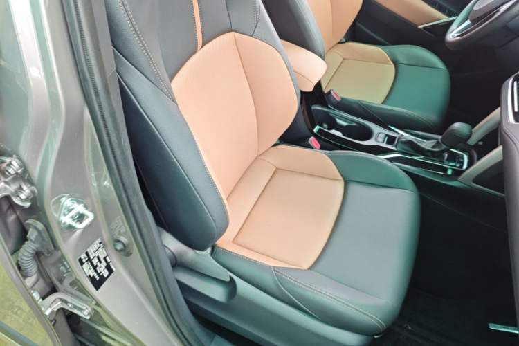 Used Toyota FRONTLANDER 2024 2.0L CVT Sport Edition Right Front Seat