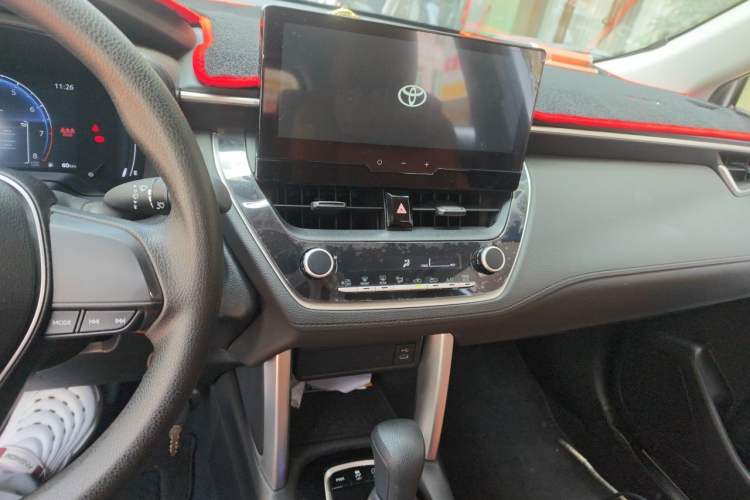 Used Toyota FRONTLANDER 2024 2.0L CVT Elite Edition Audio And AC Panel