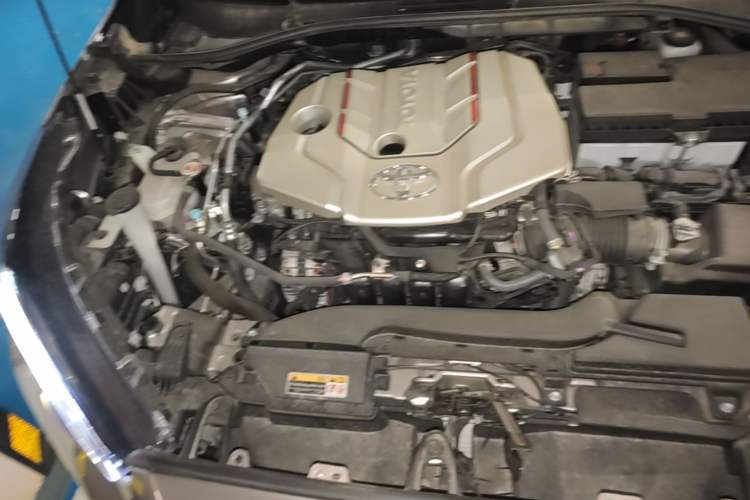 Used Toyota FRONTLANDER 2024 2.0L CVT Leading Plus Edition Engine Bay Right