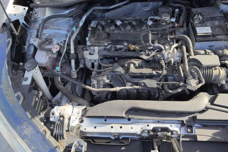 Used Toyota FRONTLANDER 2024 2.0L CVT Elite Edition Engine Bay Right