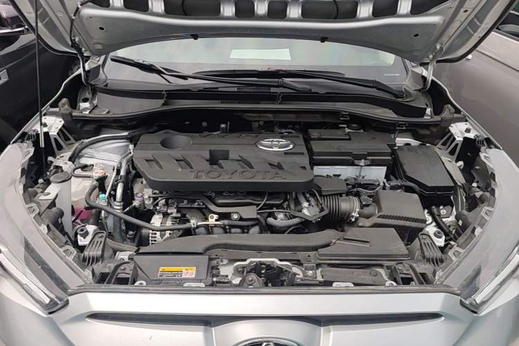 Used Toyota FRONTLANDER 2024 2.0L CVT Elite Plus Edition Engine Bay
