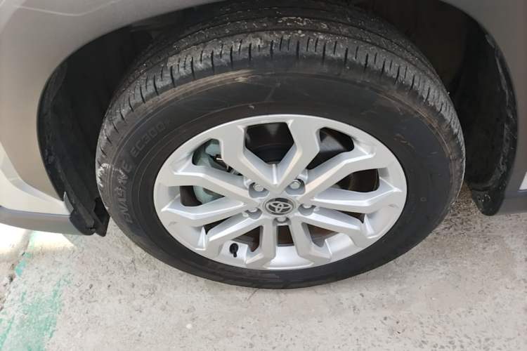 Used Toyota FRONTLANDER 2024 2.0L CVT Elite Edition Left Front Wheel Hub