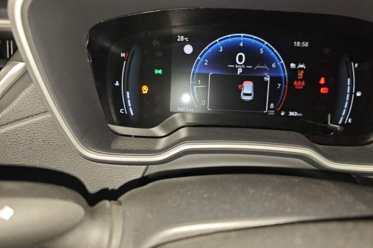 Used Toyota FRONTLANDER 2024 2.0L CVT Leading Plus Edition Odometer Close Up