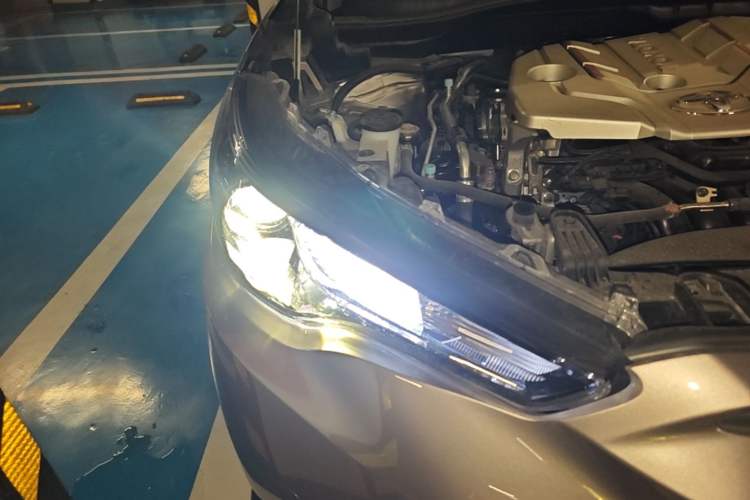 Used Toyota FRONTLANDER 2024 2.0L CVT Leading Plus Edition Right Front Headlight
