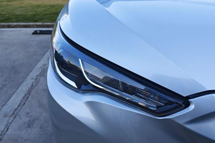 Used Toyota FRONTLANDER 2024 2.0L CVT Elite Edition Right Front Headlight