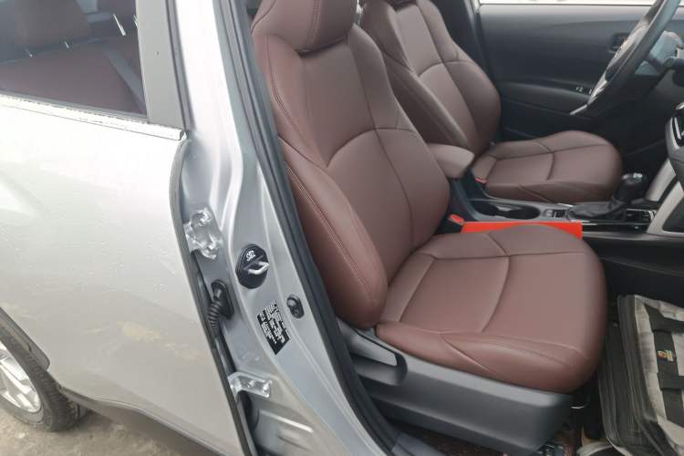 Used Toyota FRONTLANDER 2024 2.0L CVT Leading Edition Right Front Seat
