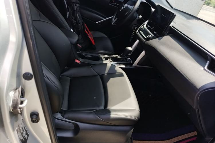 Used Toyota FRONTLANDER 2024 2.0L CVT Elite Edition Right Front Seat