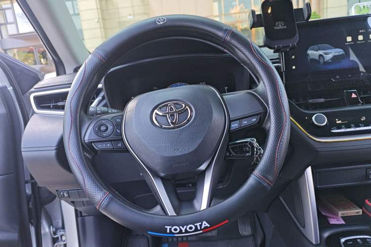 Used Toyota FRONTLANDER 2024 2.0L CVT Elite Edition Steering Wheel