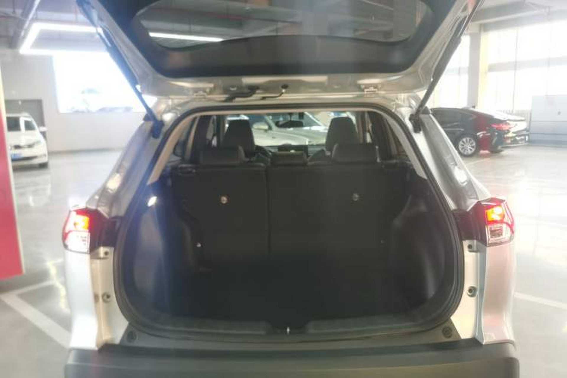 Used Toyota FRONTLANDER 2024 2.0L CVT Elite Plus Edition Trunk