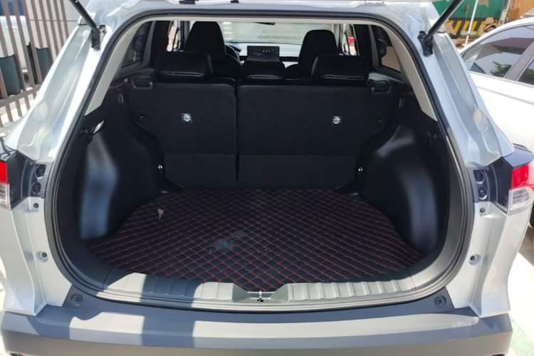 Used Toyota FRONTLANDER 2024 2.0L CVT Elite Edition Trunk