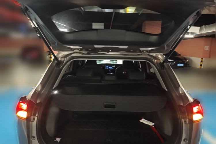 Used Toyota FRONTLANDER 2024 2.0L CVT Leading Plus Edition Trunk