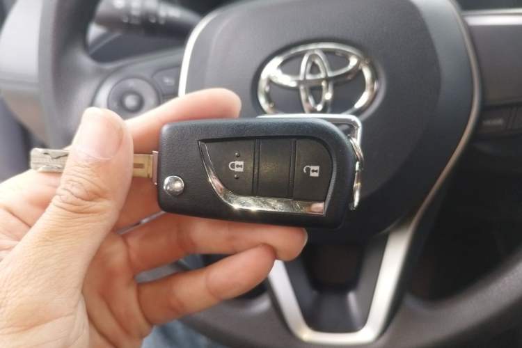 Used Toyota FRONTLANDER 2024 2.0L CVT Elite Edition Vehicle Key